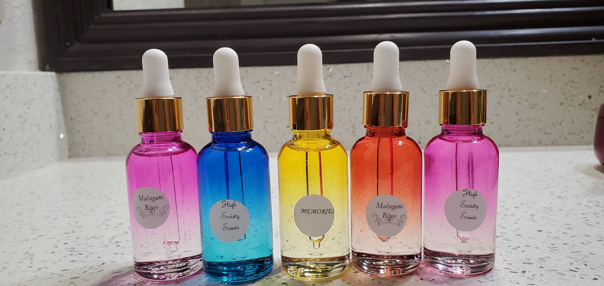 ESSENTIAL HOUSE OF OILS